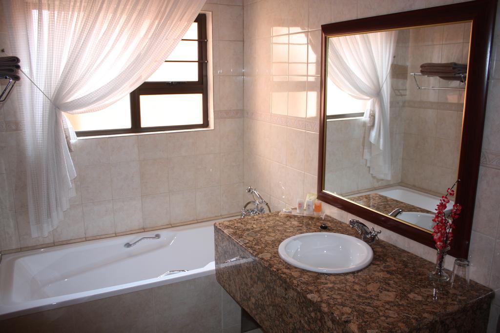 Eagles Nest Lodge Johannesburg Dış mekan fotoğraf